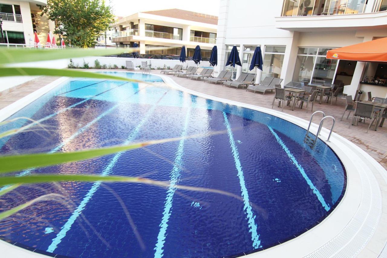 Sunway Club Otel 말마리스 외부 사진